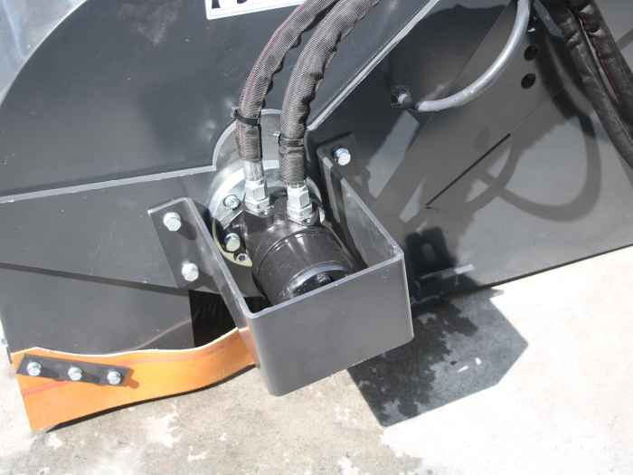 72" Sweeper Box Broom Skid Steer Attachment Broom Bucket GPM Range:12-20 gpm